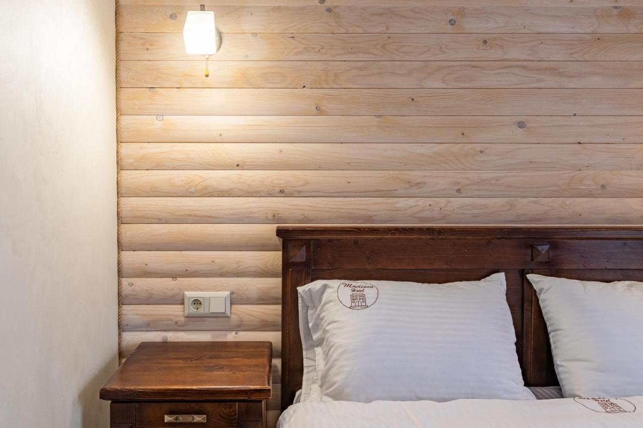 Madison Hotel Буковел Екстериор снимка